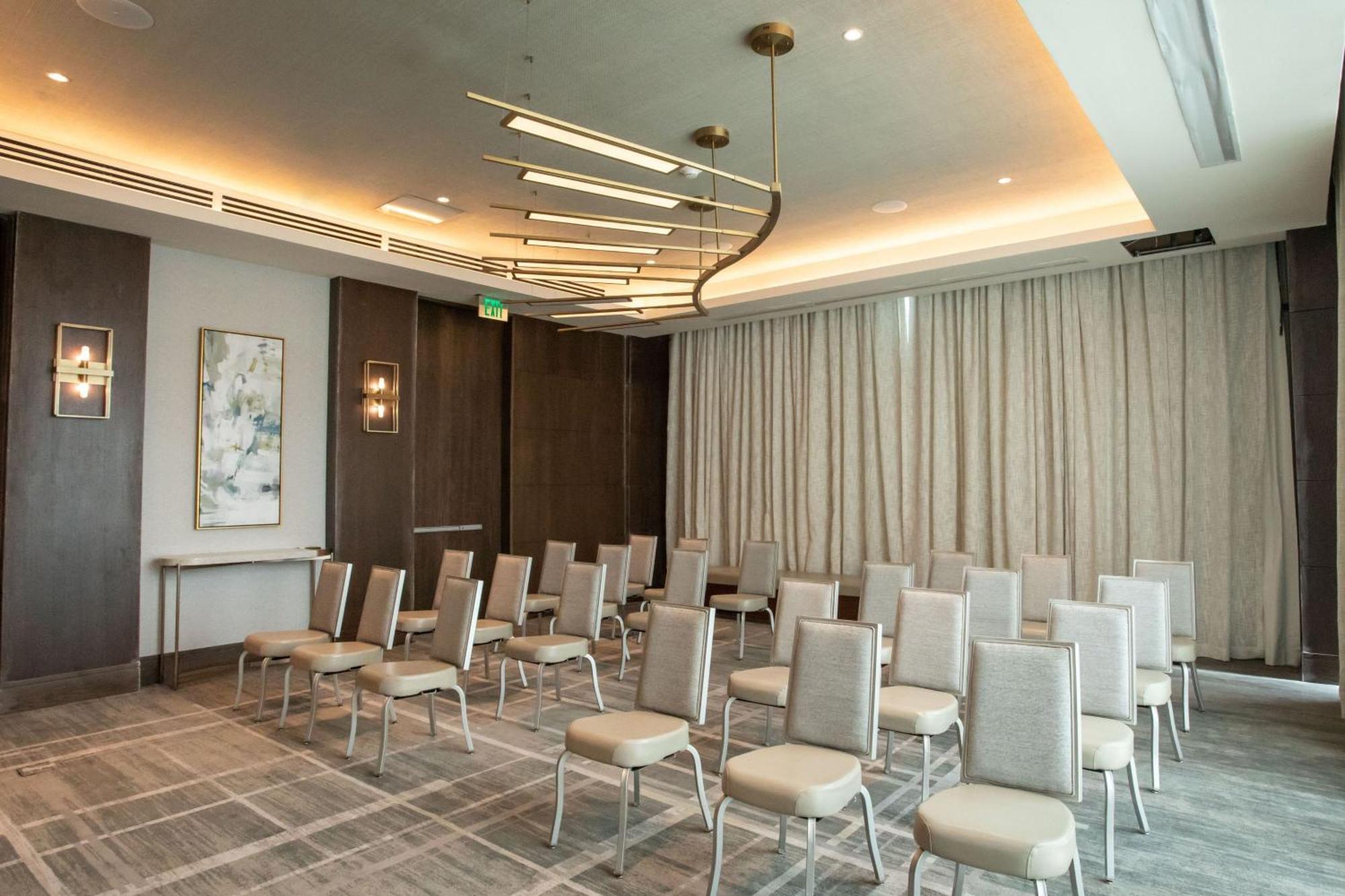 Courtyard By Marriott Santo Domingo Piantini Hotel Buitenkant foto