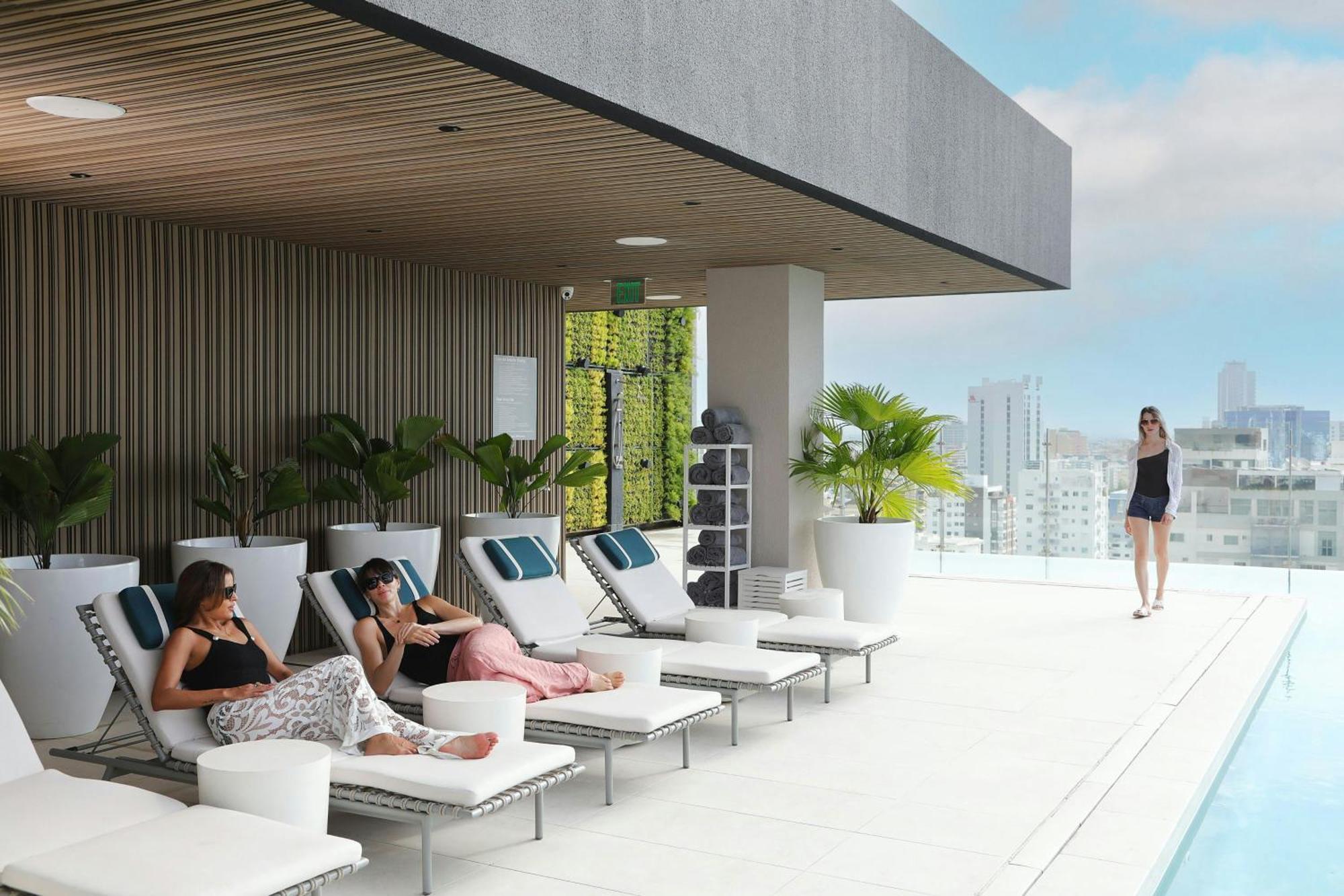 Courtyard By Marriott Santo Domingo Piantini Hotel Buitenkant foto
