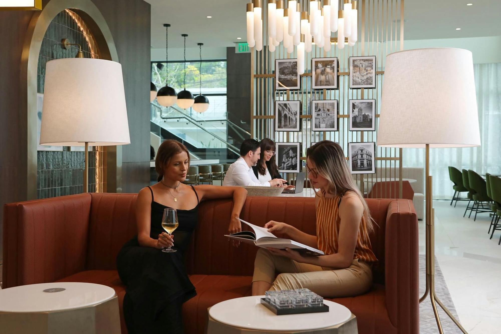 Courtyard By Marriott Santo Domingo Piantini Hotel Buitenkant foto