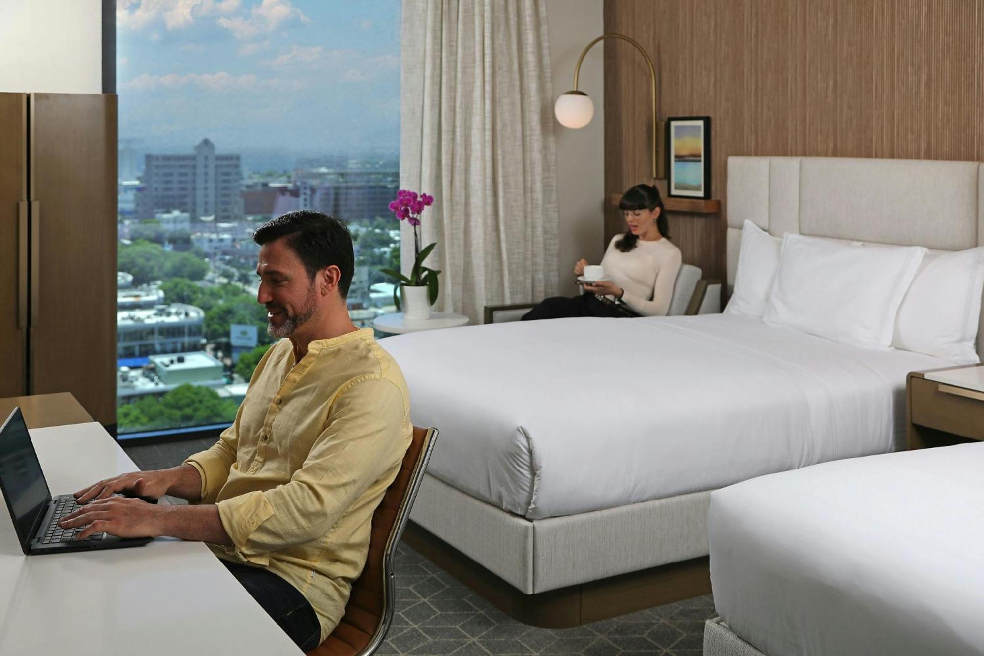 Courtyard By Marriott Santo Domingo Piantini Hotel Buitenkant foto